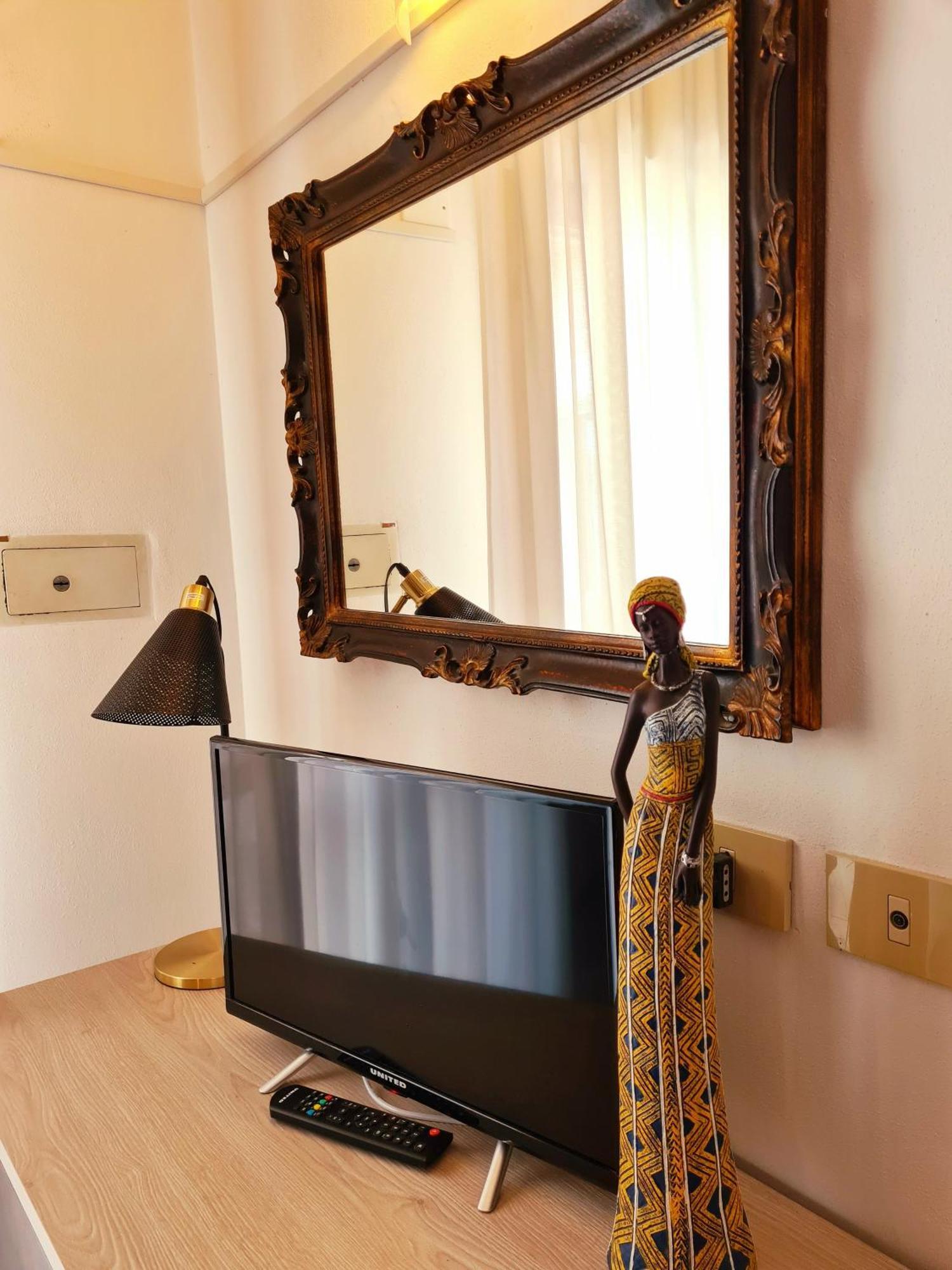 Hotel Laura Cesenatico Bilik gambar